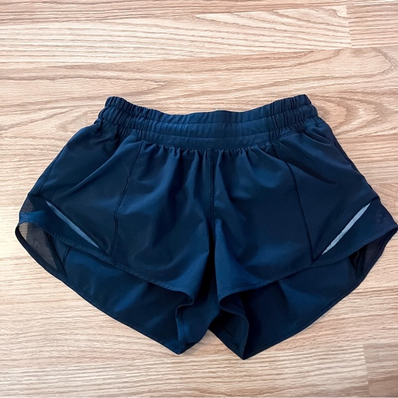 lululemon athletica Pants - LULULEMON Hotty Hot Short II 2.5" Black Athletic Running Shorts Size 4